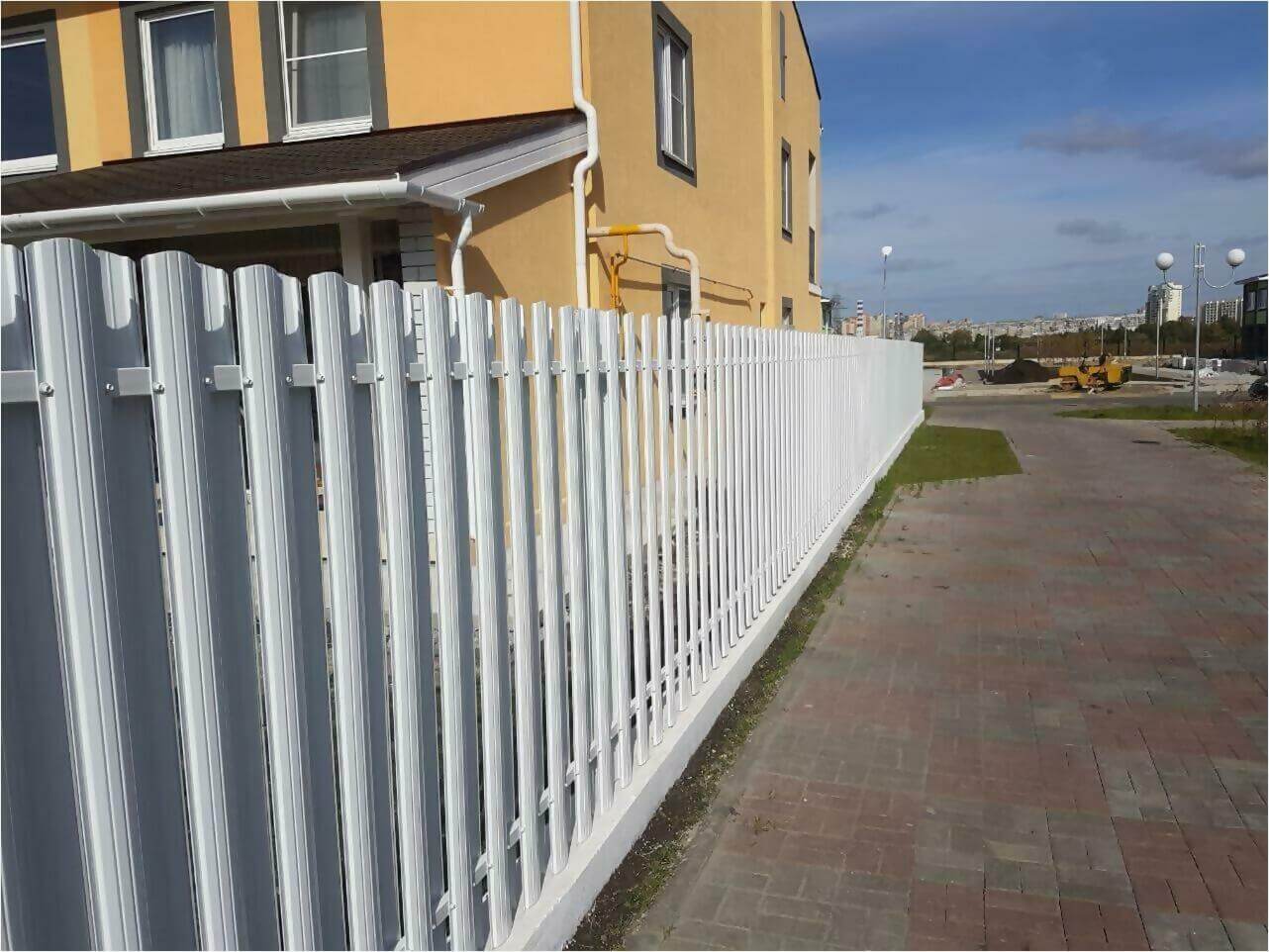 Забор из штакетника 70м фото1 в Челябинске