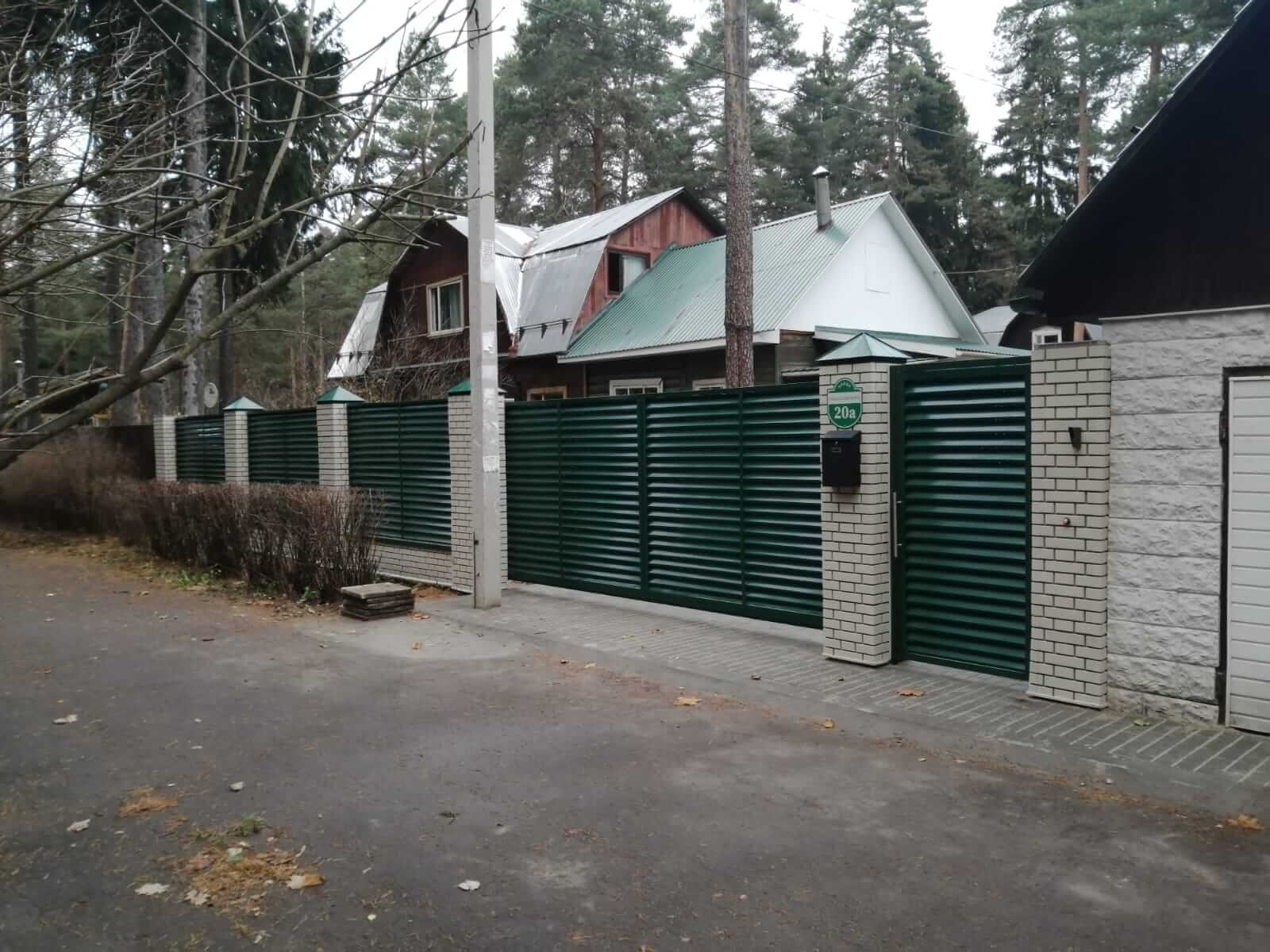 Забор-жалюзи с ламелями ЭКО-Z Зеленый Мох фото1 в Челябинске