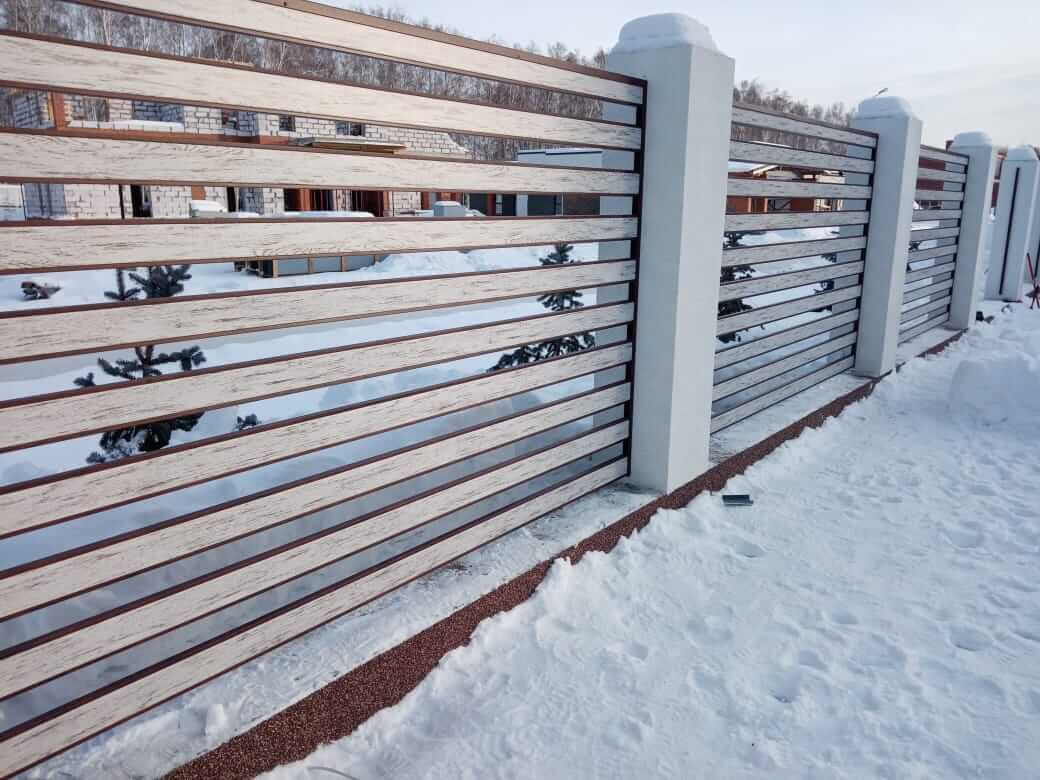 забор-ранчо из металлопланкена 130м каштан красный + беленый дуб фото1 в Челябинске