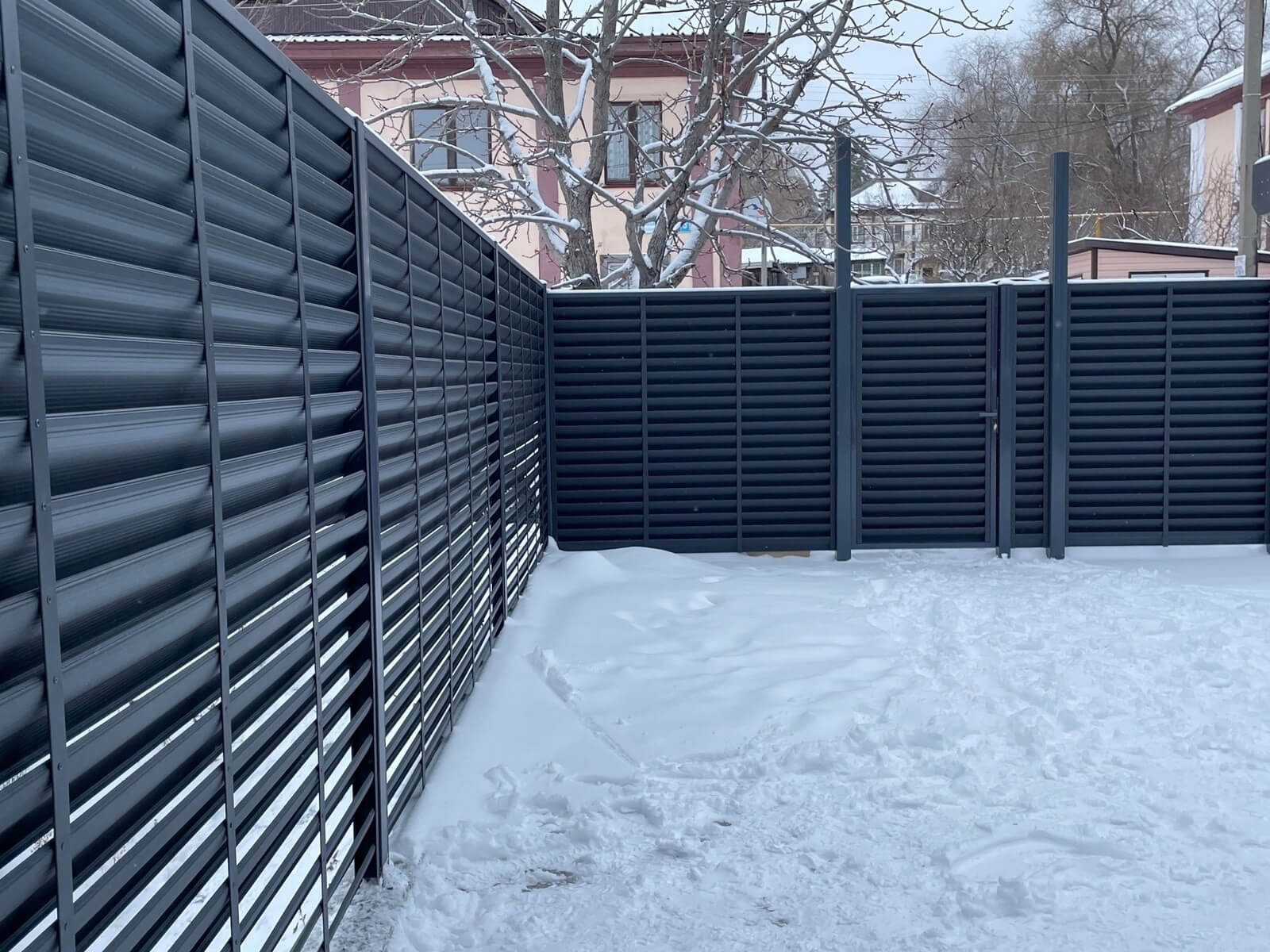 Забор-жалюзи 53м RAL7024/7024 Серый Графит двусторонний МАТТЕ фото 3 в Челябинске