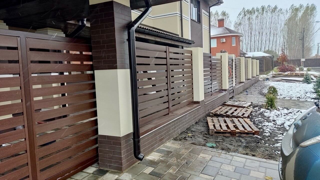 Забор-ранчо из металлопланкена 26м Мореный Дуб Printech фото 2 в Челябинске