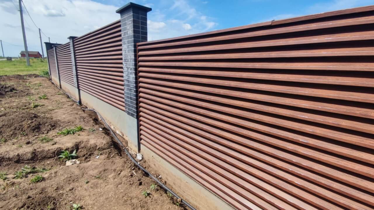 Забор-жалюзи из ламелей 54м ЭКО-Z Античный Дуб (SteelArt) в Челябинске