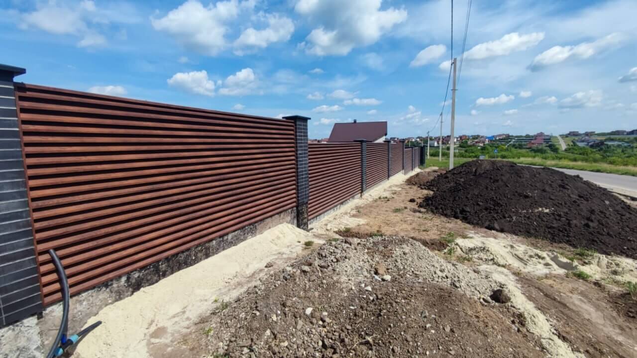 Забор-жалюзи из ламелей 54м ЭКО-Z Античный Дуб (SteelArt) фото 1 в Челябинске