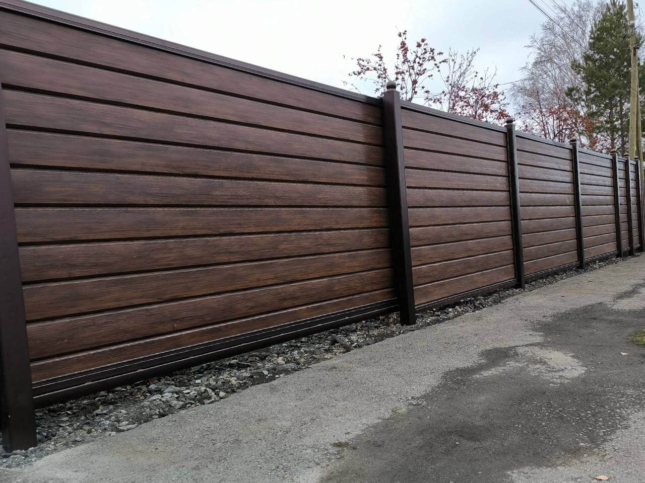 Забор из металлосайдинга Евро-Брус 46м Античное Дерево Принтек фото 5 в Челябинске