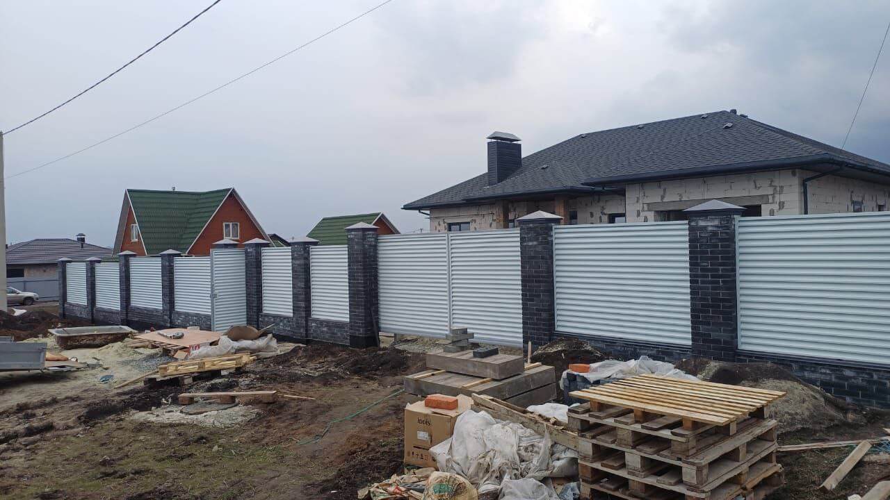 Забор-жалюзи из ламелей ЭКО-Z 94м RAL9003/9003 Белый двусторонний фото 2 в Челябинске