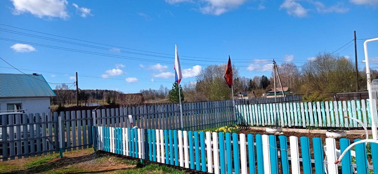 Забор из евроштакетника 16м RAL5021 Морская Волна, RAL9003 Белый фото 3 в Челябинске