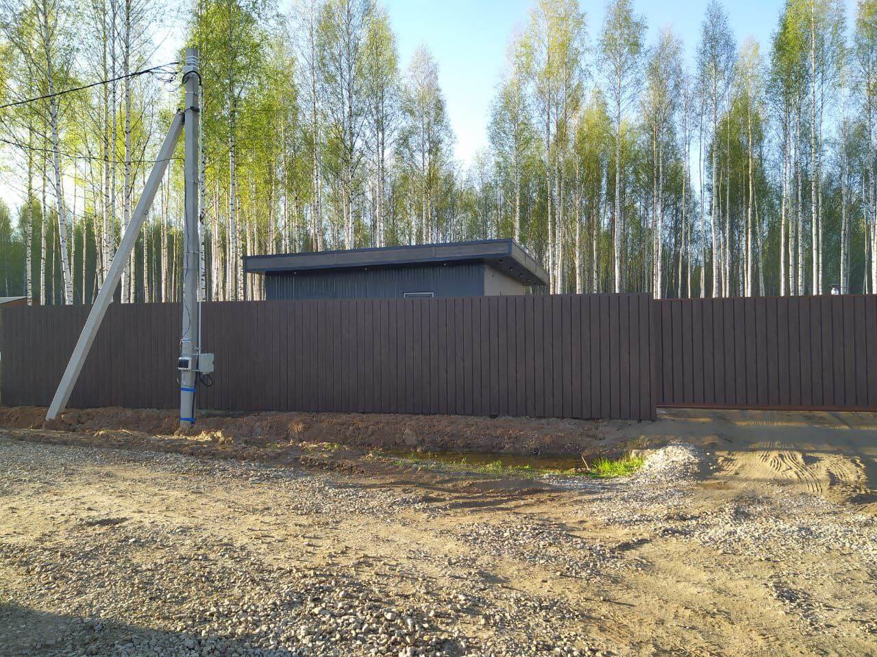 Забор из металлосайдинга ЕВРО-БРУС 25м Темный Каштан 3D Принтек фото 1 в Челябинске
