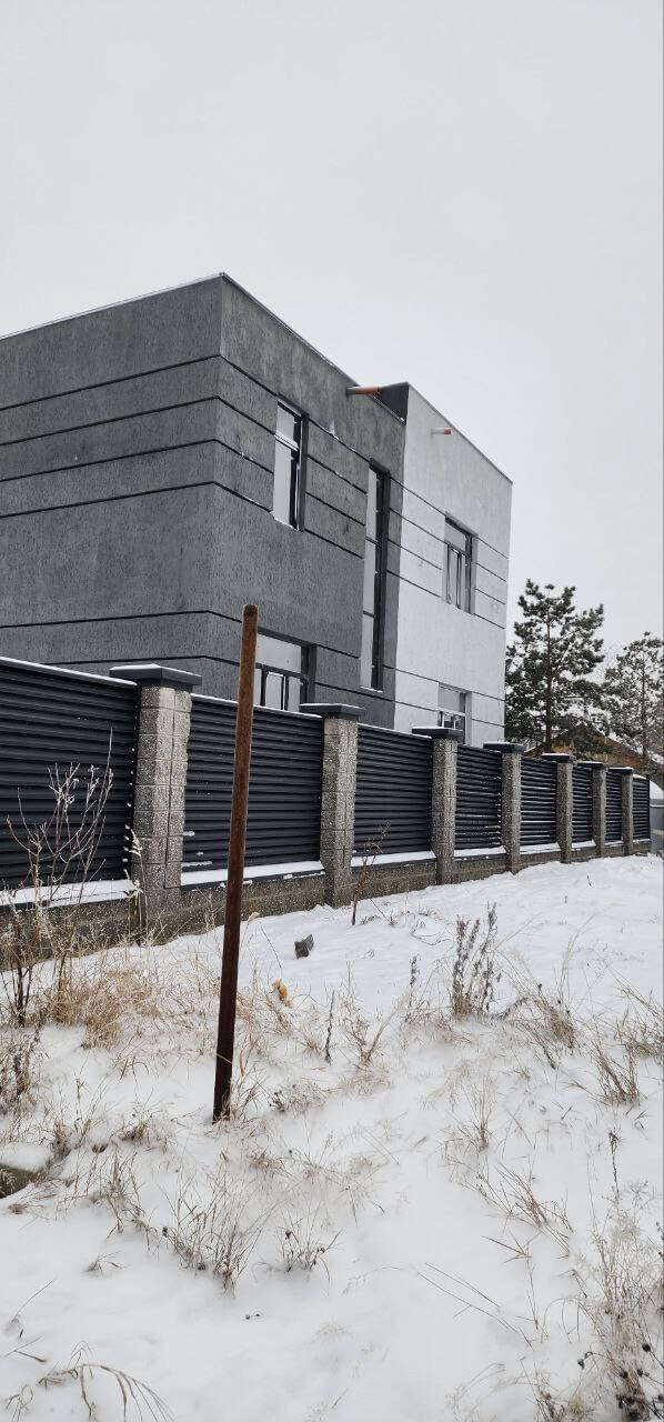 Забор-жалюзи из ламелей ЭКО-Z 66м RAL9005/9005 Черный двусторонний МАТТЕ фото 1 в Челябинске