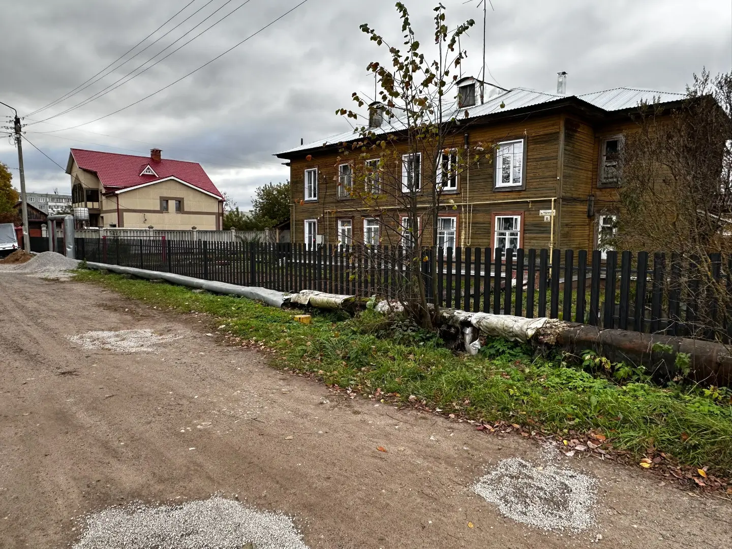 Забор из евроштакетника 63м Черное Дерево 3D Принтек фото 2 в Челябинске