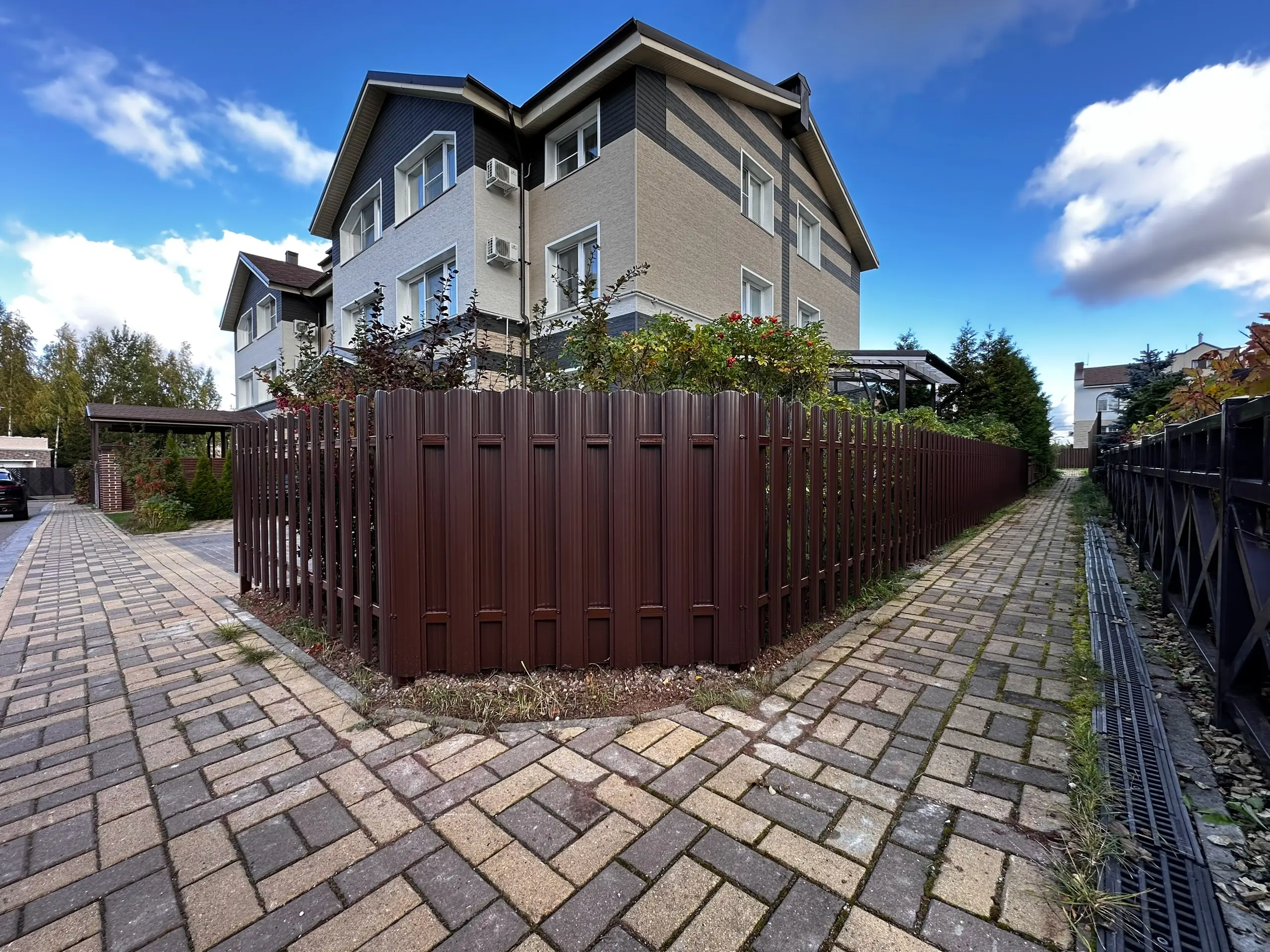 Заборчик из евроштакетника 18м RAL8017/8017 Шоколад двусторонний фото 1 в Челябинске