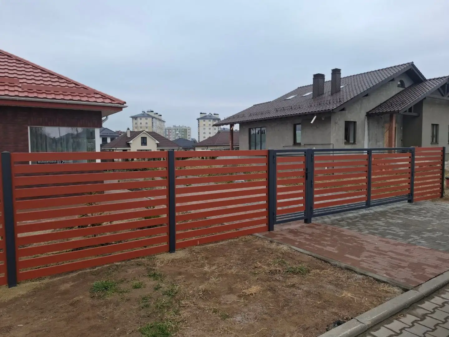 Забор-ранчо из металлопланкена 18м RAL8004 Терракотовый в Челябинске