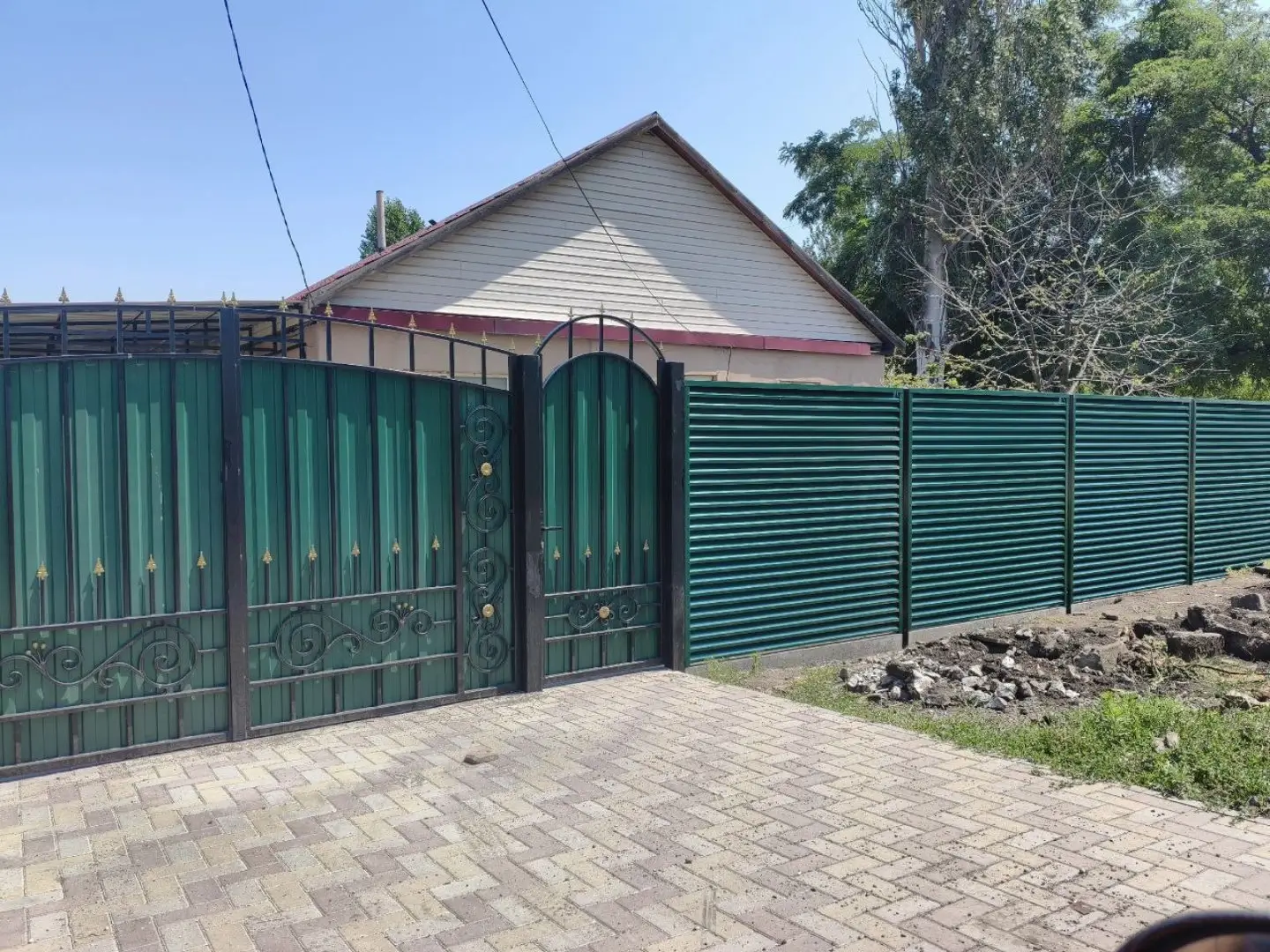 Забор-жалюзи из ламелей ЭКО-Z 24м RAL6005 Зеленый Мох в Челябинске